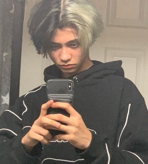 Tristan Clausen, Eboy Style, Split Dye, Behind My Back, Split Hair, Yearbook Photos, Asian Hair, Cat Aesthetic, Attractive Guys