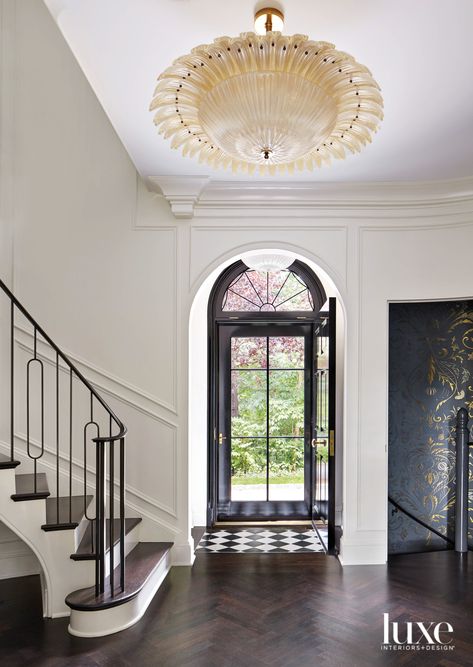 Foyer Design Ideas, Foyer Designs, Entryway Design, Red Brick House, Foyer Design, Architecture Home, Curved Staircase, Entry Way Design, Luxe Interiors