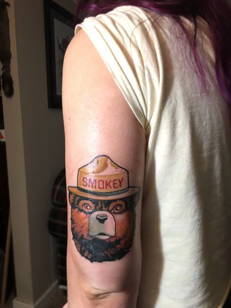 Smokey Bear by Chris Yoakum in Sacramento Smoky Bear Tattoo, Smokey Bear Tattoo, Smokey The Bear Tattoo, The Bear Tattoo, Bear Tattoo Ideas, Americana Tattoo, New Americana, Smokey The Bear, Bear Cabin