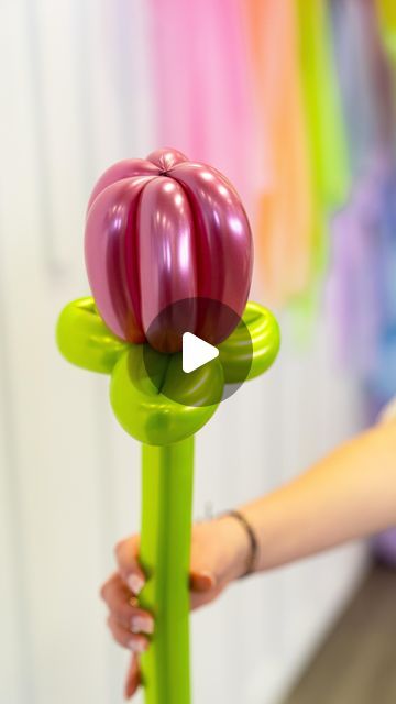 Floral Balloon Bouquet, How To Make Flower Balloons Diy, Balloon Flower Bouquet Tutorial, Tulip Balloon Bouquet, 260 Balloon Flower, Thanksgiving Balloon Centerpiece, How To Make A Flower Balloon, Diy Balloon Bouquet Tutorials, How To Make A Balloon Flower