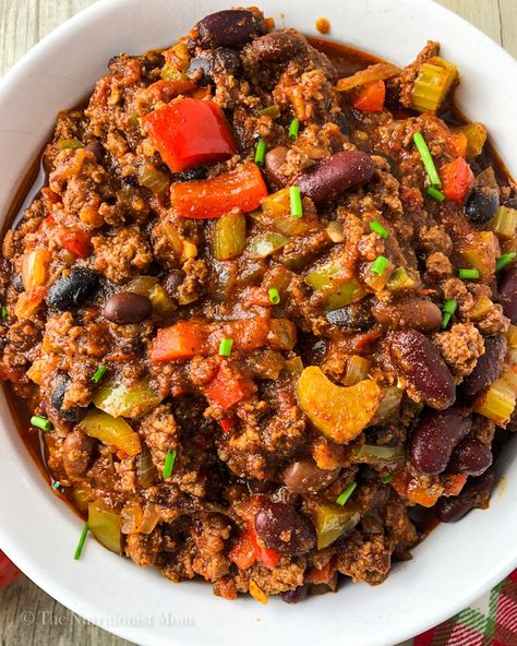 Healthy Meals Crockpot, Chili Recipe Vegetarian, Protein List, Meals Crockpot, Beef Chili Recipe, High Protein Dinner, Healthy Protein Meals, Soup Healthy, Iron Recipes