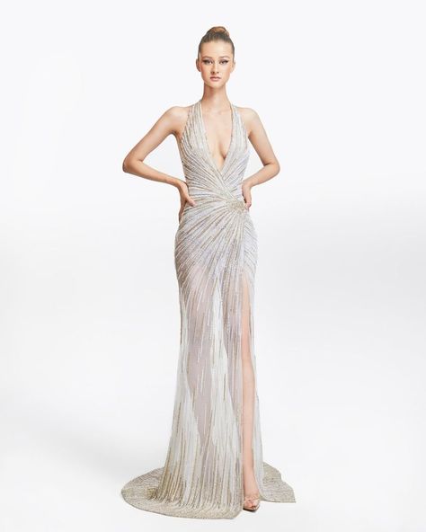 Julie the vaccinated and cranky on Twitter: "CLASSIC arm candy dress. I hope they all get fur coats to go with.… " Haute Couture Wedding Dress, Paolo Sebastian, Angel Sanchez, Runway Gowns, Gold Gown, Sarah Burton, Tony Ward, Gareth Pugh, Phoebe Philo