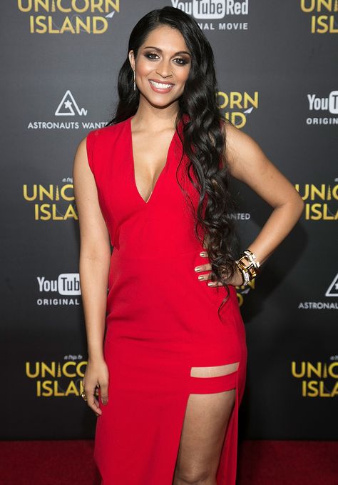 Lily Singh, Healthy Vision, Girls Run The World, Famous Youtubers, Lilly Singh, Favorite Youtubers, Girl Celebrities, Taking A Break, Room Pictures