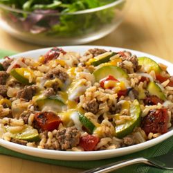 Ground beef, zucchini, fire roasted tomatoes and rice cooked together for an easy one skillet entrée Ground Beef Zucchini, Zucchini Beef, Tomatoes And Rice, Extra Tomatoes, Beef Zucchini, Food Comfort, Turkey Rice, Ready Set Eat, Rice Skillet