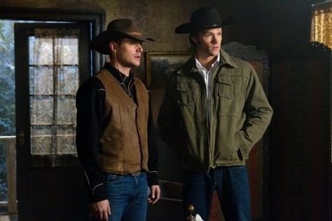 Supernatural, Frontierland Names: Jensen Ackles, Jared Padalecki Supernatural Episodes, Sam And Dean, John Winchester, Sam And Dean Winchester, Superman Lois, Winchester Boys, Supernatural Sam, Jared And Jensen, Supernatural Seasons