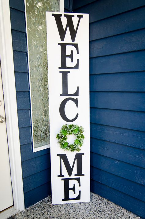 Welcome Sign With Wreath, Back Porch Signs, Seasonal Welcome Sign, Backyard Covered Patios, Welcome Wood Sign, Welcome Signs Front Door, Covered Patios, Retreat Ideas, Door Signs Diy