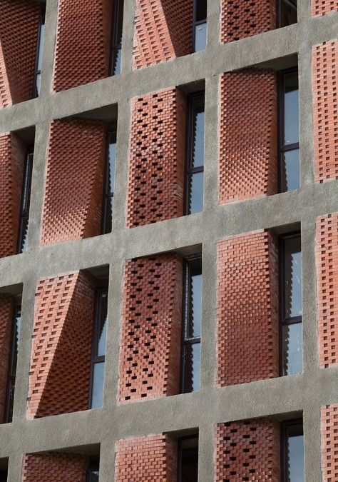 Perforated brick screens act as curtains for Tehran housing Brick Works, Brick Detail, Brick Art, Brick In The Wall, Brick Architecture, Brick Facade, Brick Patterns, Brick Design, Building Facade