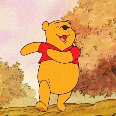 Winnie The Pooh Pfp, Winnie The Pooh Icons, Cartoon Characters Girl, Y2k Pfps For Discord, Cartoon Characters Pfp, Pfp Yellow, Winnie The Pooh Fall, Yellow Cartoon Characters, Winnie The Pooh Cartoon