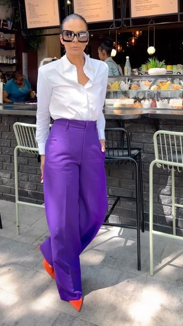 Wide Leg Purple Pants Outfit, Purple Wide Leg Pants Outfit, Purple And White Outfits, Silk Pants Outfit, Purple Top Outfit, Purple Pants Outfit, Pants Outfit Work, Check Outfit, High Waisted Pants Outfit