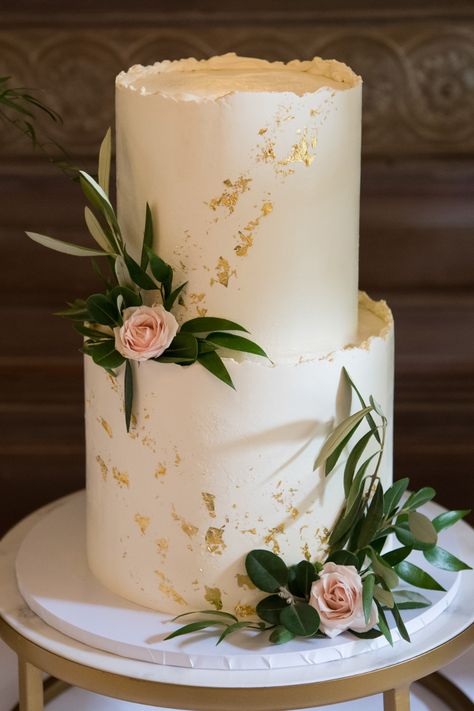 Wedding Two Tier Cake, Two Tier Wedding Cake Designs, English Garden Wedding Cake, White And Gold Wedding Cakes, White And Gold Cakes, Wedding Cake With Gold Foil, Trendy Wedding Cake, Cowley Manor, Wedding Cake Gold