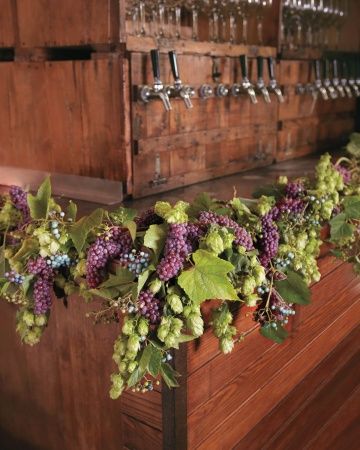 Wine Bar. Vineyard Party, Grape Vine Decor, Martha Stewart Weddings Flowers, Vineyard Kitchen, Vineyard Decor, Diy Wedding Garland, Vine Decor, Italian Vineyard, Grape Decor