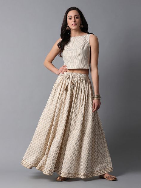 Tops For Long Skirts Indian, Top For Skirt Indian, Cotton Lehenga Blouse Designs, Cotton Long Skirt And Top Indian, Cotton Skirt Top Indian Outfit Casual, Indian Skirt And Top Outfits, Long Skirt And Top Indian Wedding, Cotton Skirt And Top Indian, Cotton Lehenga Designs