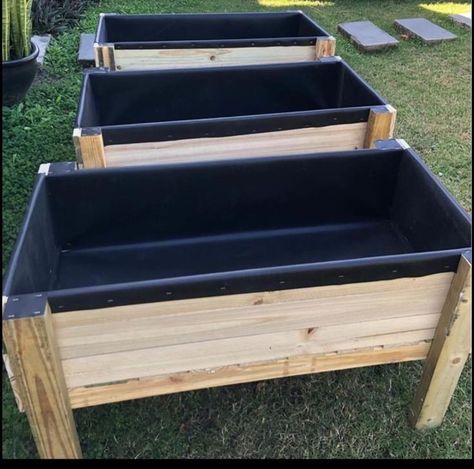 Simple Raised Flower Beds Diy, High Planters Raised Beds, Movable Garden Beds, Movable Garden, Raised Veggie Gardens, Diy Raised Garden Beds, Elevated Garden Bed, Balcony Herb Gardens, Raised Garden Beds Diy Vegetables