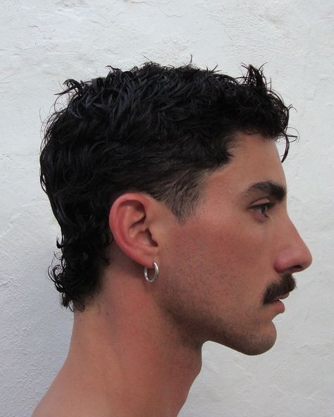 Short Edgy Haircuts Men, Martin Ehmele, Men’s Hair, Curly Hairstyles Male, Cut Hair Men, Mens Short Hairstyles, Short Hair Men, Haircut Korean, Men Curly Hairstyles