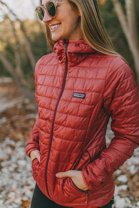 Patagonia Nano Puff Jacket | LivvyLand Patagonia Puffer Jacket Outfit, Patagonia Nano Puff Jacket Outfit, Patagonia Jacket Outfit, Puff Jacket Outfit, Patagonia Down Jacket, Patagonia Puffer Jacket, Patagonia Windbreaker, Blundstone Women, Thrift Wishlist