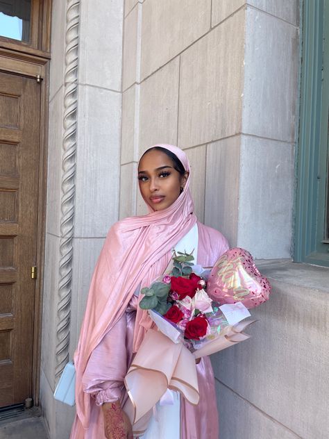 #abaya Abaya With Flowers, Birthday Outfits Hijab, Muslimah Birthday Outfit, Pink Abaya Aesthetic, Pink Abaya Outfit, Eid Abaya Outfit, Hijabi Birthday, Hijabi Wardrobe, Somali Dress