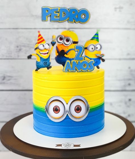 Character Cakes For Boys, Minion Cake Ideas, Minion Theme Cake, Minion Cake Design, Minions Birthday Cake, Diy Cake Topper Printable, Minions Birthday Theme, Minions Cake, Minion Birthday Cake