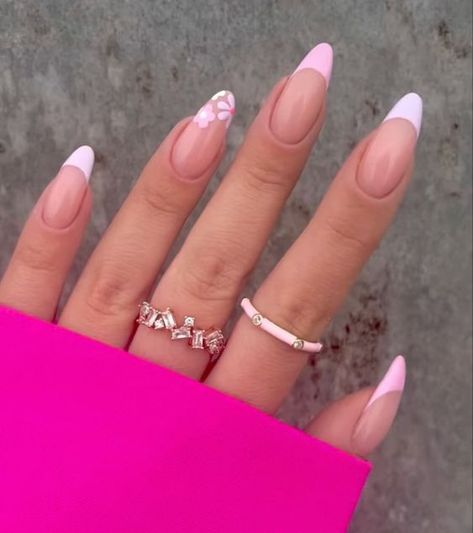 25 Stunning Pink French Tip Nail Designs To Recreate Next Pink French Tip Designs, Pink French Tip Nail Designs, Nails Vibrant, Tip Nail Designs, Barbie Pink Nails, Pink French Tip, Bday Nails, Minnie Mouse Nails, Hoco Nails