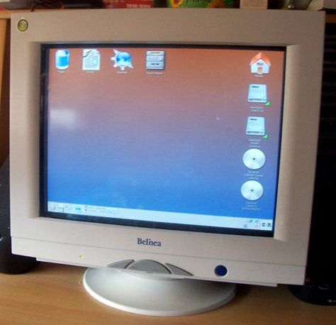 A obscure CRT monitor made by a obscure brand called Belinea... Crt Monitor, Computer Love, Old Technology, Pc Laptop, Computer Monitor, Product Design, Linux, Computer, Technology