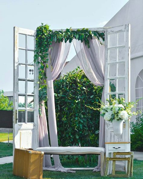 Photo Corner, Event Booth, Photo Corners, Backyard Garden Design, Indian Wedding Decorations, Ceiling Decor, Wedding Deco, Wedding Backdrop, Photo Studio