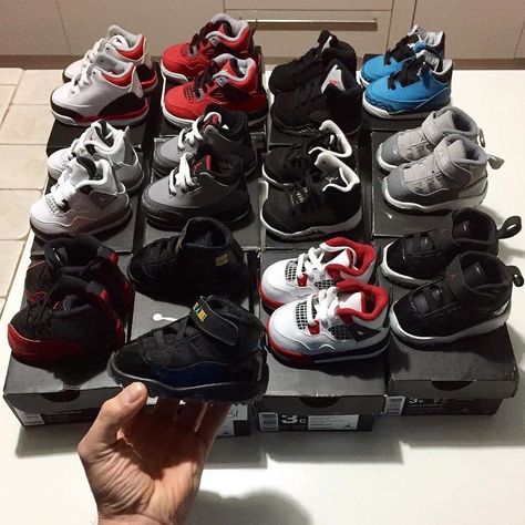 What's in your mini's closet? Show us at #Minilicious 📷: @sneakerheaditaly #airjordan #jordansdaily #kidsfashion #fashionkids #kotd #jordan Baby Jordan Shoes, Baby Jordans, Baby Boy Swag, Baby Kicking, Baby Swag, Baby Bling, Baby Necessities