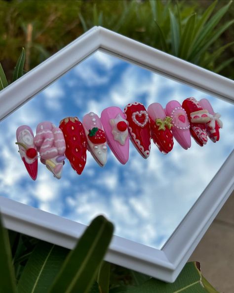 so berry cute! 🍓👒🍰 i’m serving up the cutest hand sculpted 3D charms this summer! 🧁😍 orders open! 🔗 in bio 🎂 help me wish a happy 21st to bestie! @mariahmartinez.z 🎉 • @apresnailofficial @dndgel @beetlesgelpolish @makartt_official #strawberryshortcake #strawberrynails #birthdaynails #cakenails #3dnails #sculptednails #sculptedgelnails #strawberrycake #strawberry #frostingnails #3dnails #customnails #nailart #nailartist #nails #nailsnailsnails #nailsofinstagram #explo... Birthday Cake Nails, Cake Nail Art, Cake Nails, 3d Birthday Cake, Sculpted Gel Nails, Strawberry Nails, Berry Nails, Strawberry Frosting, Sculpted Nails