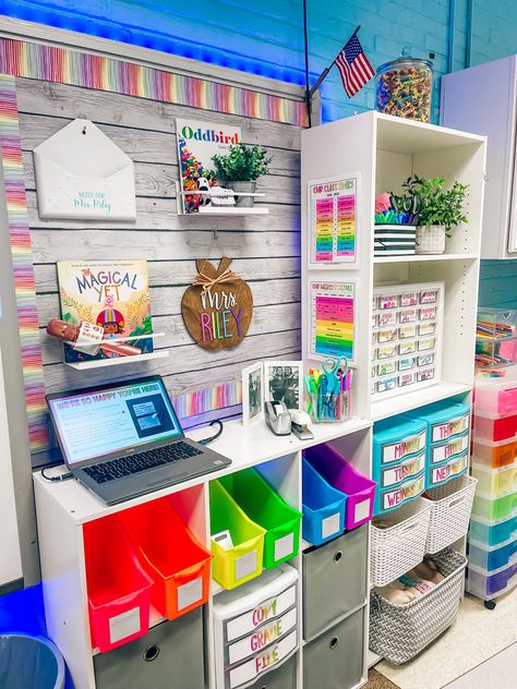 Daycare Teacher Desk Ideas, Teacher Area Decor, Teacher Desk Corner Ideas Classroom, Classroom Table Decor, Paraeducator Desk, Teacher Area Setup, Paraprofessional Area In Classroom, Small Teacher Desk Area Classroom Setup, Elementary Teacher Desk Area