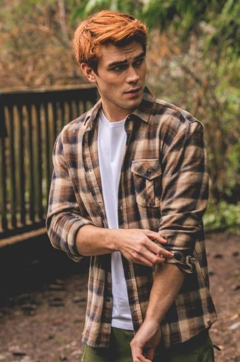 Kj Appa, Archie Andrews Riverdale, Riverdale Characters, Kj Apa, Archie Andrews, Riverdale Cast, Archie Comics, Cole Sprouse, The Cw