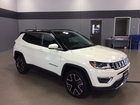 White Jeep Compass Aesthetic, Jeep Compass Branco, Jeep Compass Aesthetic, Jeep Compass 2019, Carros Jeep, Jeep Compass 2020, Jeep Compass Accessories, Compass Jeep, Porsche Girl