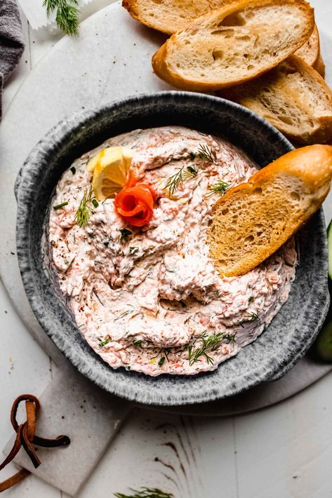 Salmon Dip Recipes, Smoked Salmon Spread, Dip With Cream Cheese, Salmon Spread, Salmon Dip, Smoked Salmon Dip, White Bbq Sauce, Dill Recipes, Weeknight Recipes