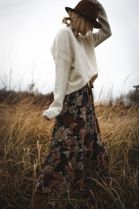 Mode Hippie Boheme, Winter Outfits Boho, Boho Winter Outfits Hippie, Bohemian Winter Outfits, Bohemian Fall Outfits, Bohemian Style Winter, Looks Hippie, Look Hippie Chic, Boho Fashion Winter