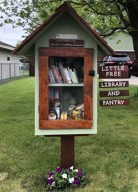 Portable Library Ideas, Free Book Library Ideas, Sharing Library Diy, Book Donation Box Ideas, Outdoor Library Boxes, Book Library Outdoor Diy, Library Boxes Front Yards Diy, Community Library Boxes, Free Little Library Plans