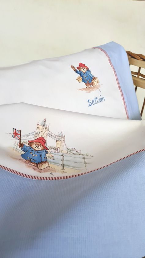 Paddington Bear is one of my favourites, and will accompany Beltrán in his dreams 🥰. These are handpainted toddler sheets, made to order with worldwide shipping. You can contact me by DM for more details. @babiesandeco.mhk Paddington Bear Nursery, Baby 2024, Baby Deco, Toddler Sheets, Boy Girl Bedroom, Bear Nursery, Kids Pjs, Flamingo Pattern, Paddington Bear