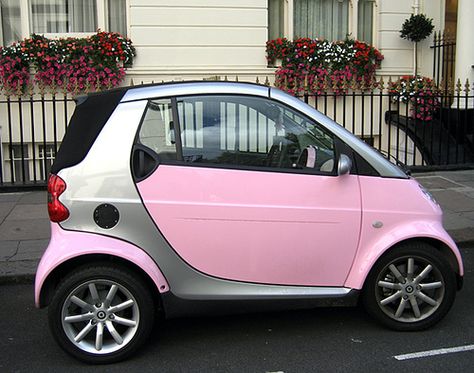 cute pink car by rolala photo, via Flickr Pink Smart Car, Cute Pink Car, Smart Car Accessories, Car Cute, Smart Cars, Pink Cars, Vw Sedan, Tiny Cars, Girly Car