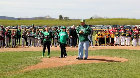 10 Tips for Organizing Opening Day - Little League Alumni Baseball Game Ideas, Opening Day Softball Ideas, Softball Opening Day Ideas Fun, Baseball Opening Day Ideas Little League, Baseball Opening Day Ideas, Little League Opening Day Ideas, Opening Day Baseball Ideas, Opening Day Baseball, Fall Ball