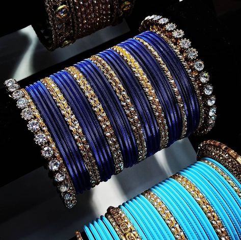 Blue Bangles Set, Mums Outfits, Dark Blue Jewelry, Blue Bangles, Aesthetic Craft, Gucci Perfume, Pakistani Jewellery, Beautiful Bangles, Stone Bangles