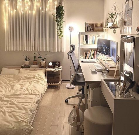 Bedroom Layout, Bedroom Seating, Preppy Room Decor, Study Room Decor, Cozy Room Decor, Aesthetic Rooms, Dream Room Inspiration, Room Makeover Bedroom, Bedroom Layouts