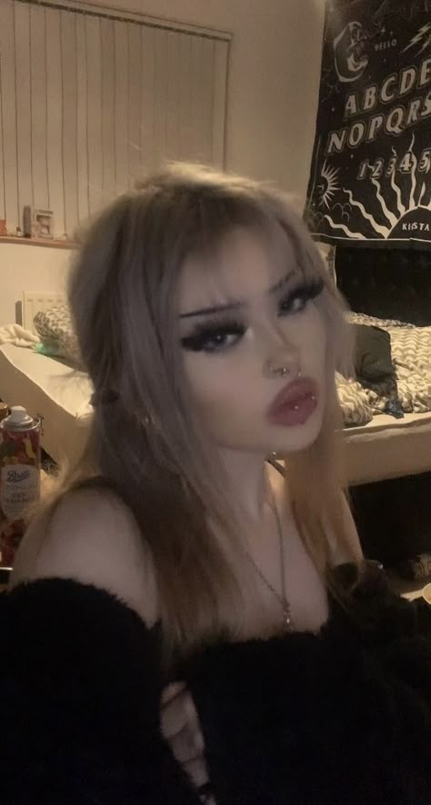 Emo Tiktok, Alternative Piercings, Blonde Hair, Piercings, A Woman, Eye Makeup, Blonde, Bedroom, Makeup