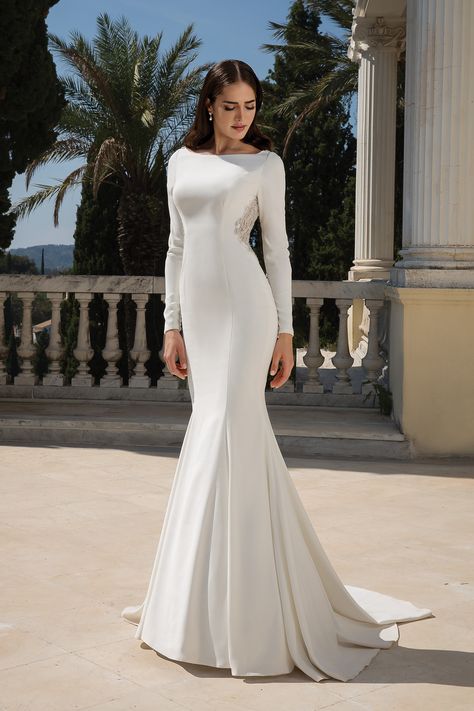 Justin Alexander - Style 88076: Crepe Long Sleeve Fit and Flare Gown with Beaded Illusion Keyhole Back Mermaid Trumpet Wedding Dresses, Justin Alexander Bridal, Jeweled Wedding Dress, Justin Alexander Wedding Dress, Sleeved Wedding, Cheap Wedding Dresses Online, Trumpet Wedding Dress, White Wedding Dress, Justin Alexander