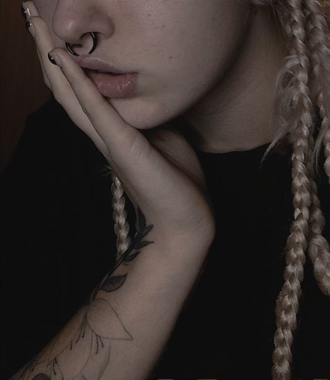 #bodymod#septum Septum Aesthetic Grunge, Small Stretched Septum, 12 Gauge Septum, Grunge Septum Jewelry, Septum Piercing Stretched, Goth Septum Piercing, Big Septum Piercing, Septum Pericing, Stretched Septum Piercing