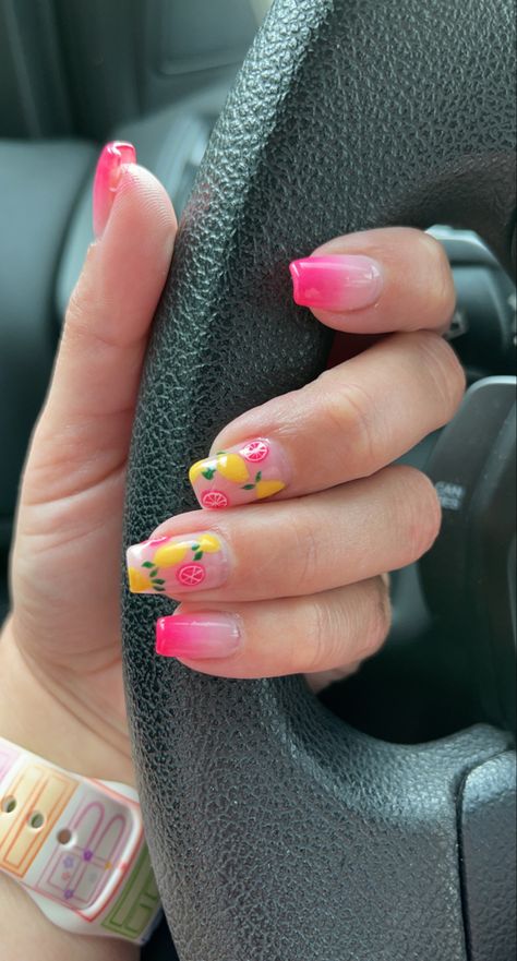 Pink Lemonade Nails Acrylic, Summer Strawberry Nails, Lemonade Nail Art, Pink And Yellow Summer Nails, Hot Pink Floral Nails, Pink Lemonade Nail Designs, Lemon Acrylic Nails, Lemon And Lime Nails, Pink Lemon Nails