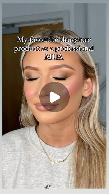 A Nonsense Christmas, Drugstore Makeup Tutorial, Makeup Over 40, Wedding Makeup Tutorial, Makeup Secret, Best Drugstore Makeup, Face Makeup Tips, Black Eyeshadow, Mascara Tips