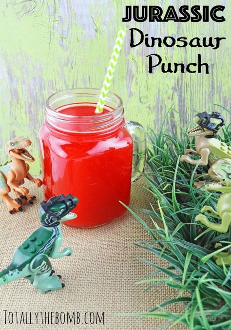 Jurassic Dinosaur Punch is the perfect addition to your gathering! Click now! Jurassic Park Cocktails, Dino Juice, Dinosaur Punch, Dinosaur Drinks, Jurassic Park Birthday Party, Jurassic Park Party, Jurassic Park Birthday, Birthday Party Drinks, Punch Recipe