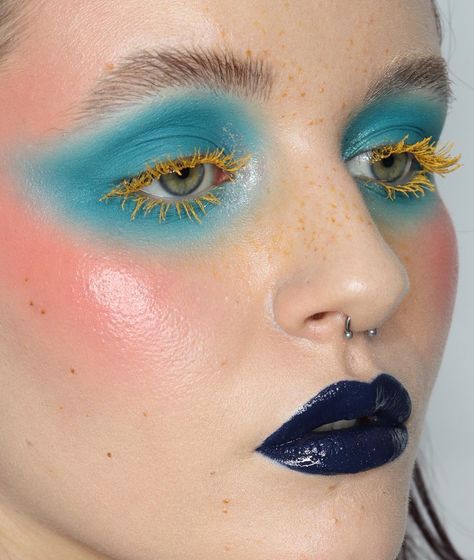 brittny (@brittnymakeup) • Instagram photos and videos Alien Core Makeup, Color Mascara, Alien Makeup, Artsy Makeup, Colored Mascara, Funky Makeup, Magical Makeup, Unique Makeup, Alternative Makeup