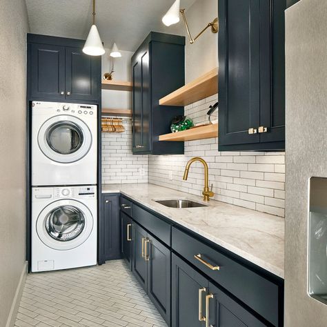 75 Beautiful Small Utility Room Ideas and Designs - October 2024 | Houzz UK Utility Room Small Layout, Black And White Utility Room Ideas, Small Utility Room Ideas With Sink, Charcoal Utility Room, Utility Basement Ideas, Small Utility Room Ideas Stacked, Small Galley Utility Room Ideas, Secret Utility Room, Utility And Pantry Room Ideas