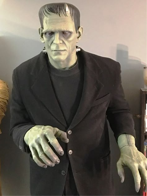 Frankenstein Monster Makeup, Frankenstein Costume Men, Frankenstein Makeup For Men, Frankenstein Face Paint, Frankenstein Halloween Makeup, Play Ghoul, Frankenstein Makeup, Diy Costumes Men, Bride Of Frankenstein Halloween