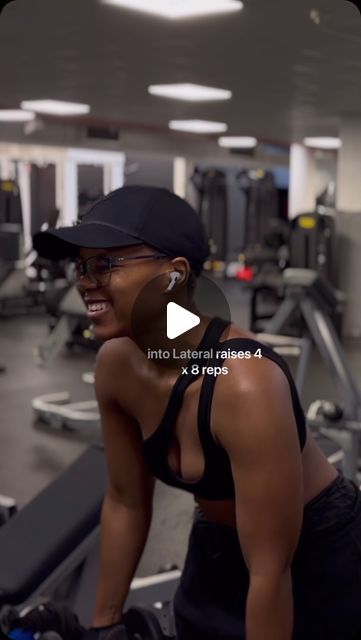 Faustina Thobakgale on Instagram: "Here’s a chest & shoulder workout I did 💪🏽🔥 

1. Smith machine incline bench press : 4 x 12-15 reps (progressive overload)
2. Incline dumbbell press : 5 x 12-15 reps (progressive overload)
3. Shoulder press : 5 x 12-15 reps (progressive overload) 
4. Superset Front raises 4 x 15 reps into Lateral raises 4 x 8 reps 

#reels #viral #upperbodyworkout #chestworkout #shoulderworkout #gymtraining #upperbody" Faustina Thobakgale, Chest Shoulder Workout, Incline Dumbbell Press, Incline Bench Press, Chest And Shoulder Workout, Progressive Overload, Incline Bench, Dumbbell Press, Front Raises