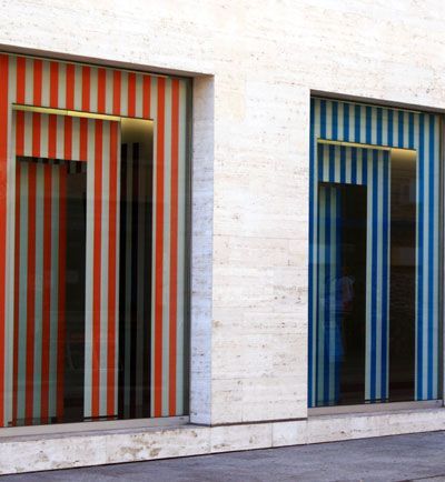 Daniel Buren, Urban Playground, Kids Bedroom Inspiration, Front Door Design, Window Displays, Retail Display, Shop Interior, Tea House, Conceptual Art