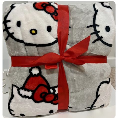 Get Cozy This Christmas Season With This Adorable Hello Kitty Plush Blanket! Measuring At 90 Inches By 90 Inches, This Full/Queen Size Blanket Is Perfect For Snuggling Up In Bed Or On The Couch. The Gray Color And Contemporary Style Make It A Versatile Addition To Any Bedroom Decor. Featuring An All-Over Kitty Pattern And Made Of Easy Care Polyester Material, This Blanket Is Not Only Cute But Practical As Well. Machine Washable And Brand New With Tags, It's The Perfect Gift For Any Hello Kitty F Christmas Hello Kitty Blanket, Hello Kitty Christmas Blanket, Sanrio Bedroom, Nike Hoodies For Women, Nike Hoodies, Burr Basket, Christmas Sheets, Pink Rugs, Kitty Pattern