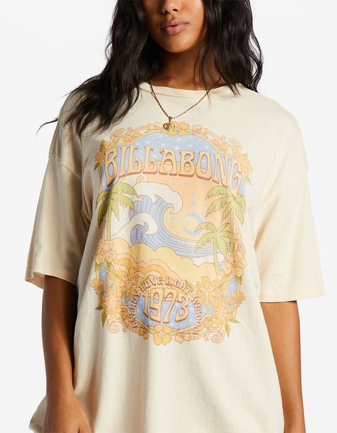 Billabong Outfits, Oversized Tee Outfit, Billabong Shirt, Womens Oversized Tee, Outfits Pastel, Oversize Tshirt Outfits, Oversized Tee Shirt, Cute Clothing Stores, Oversized Graphic Tee